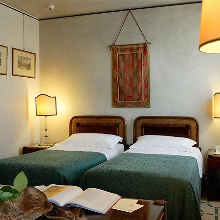 Отель Palazzo Del Giglio 4*