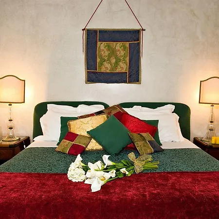 Отель Palazzo Del Giglio 4*