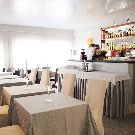 Ξενοδοχείο Palazzo Del Giglio 4*