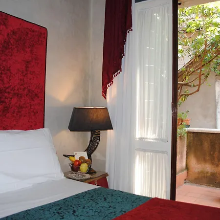 Ξενοδοχείο Palazzo Del Giglio 4*