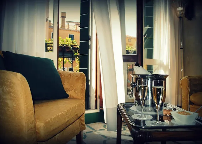 Palazzo Del Giglio Venedig