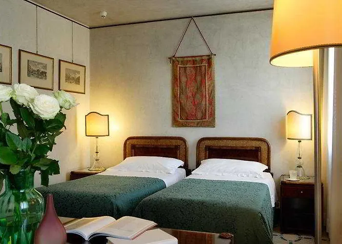 Palazzo Del Giglio 4* Venedig